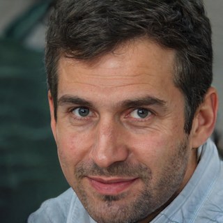 Oliver Bennett